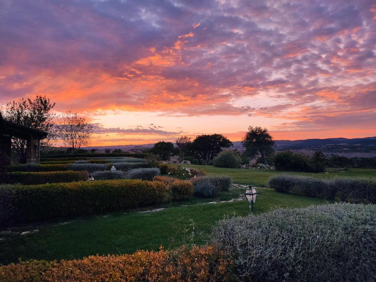 Bio Agriturismo La Bell'Antiglia Villa มอนเตเมราโน ภายนอก รูปภาพ