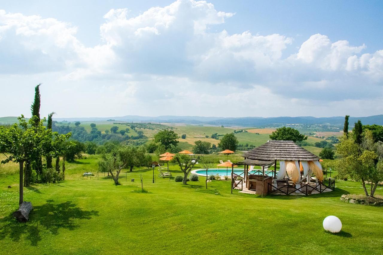 Bio Agriturismo La Bell'Antiglia Villa มอนเตเมราโน ภายนอก รูปภาพ